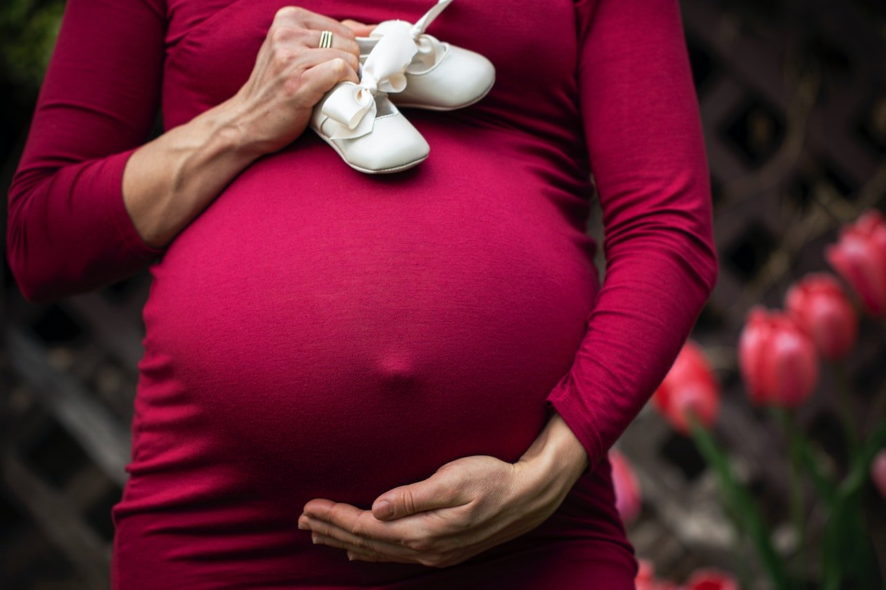 Butterfly Pea Flower Tea Pregnancy - Is it safe to drink? - The Tea Cartel